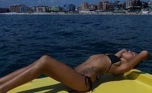 Looking for girls down to fuck? Catherine from Illinois is your girl